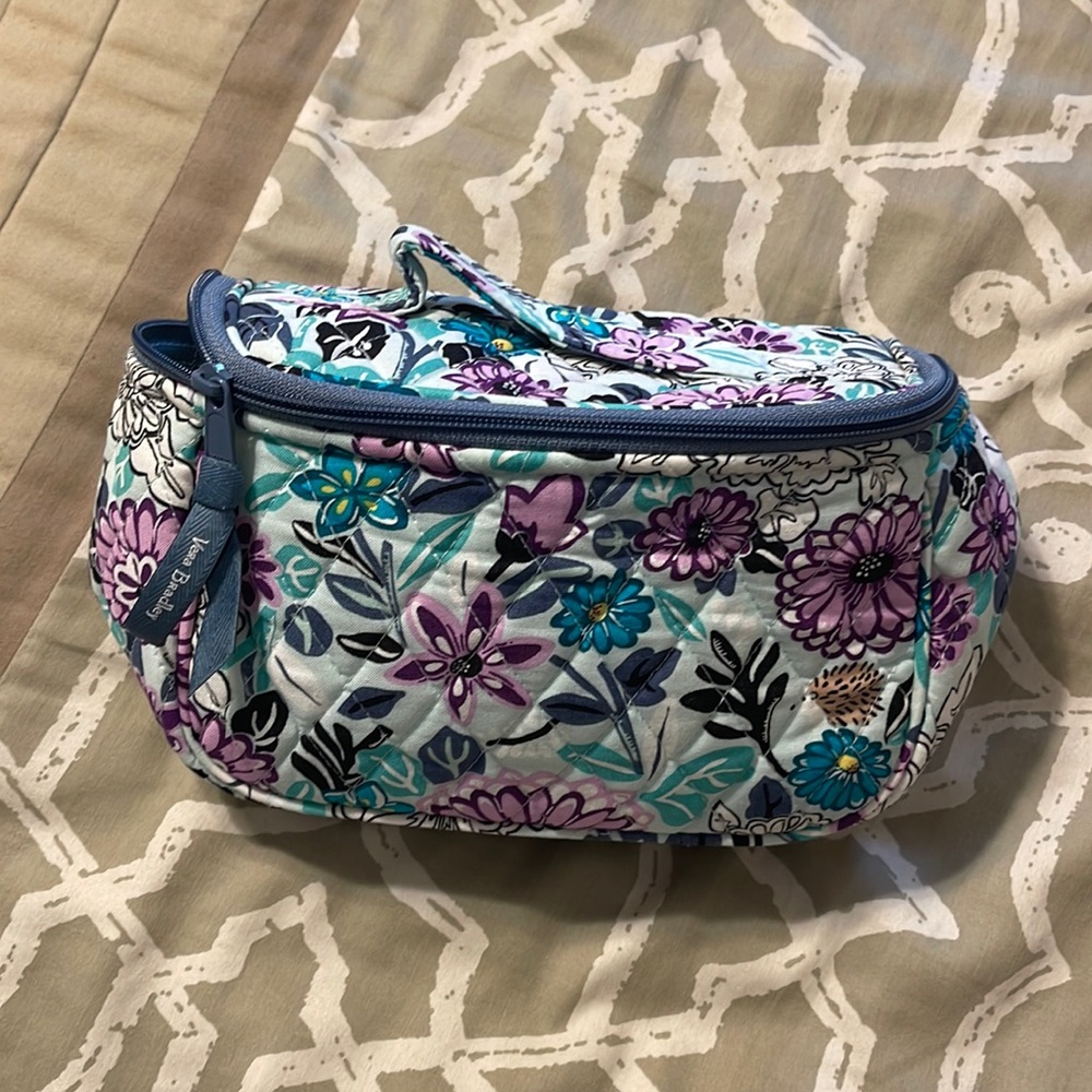 Vera Bradley travel cosmetic bag. NWT